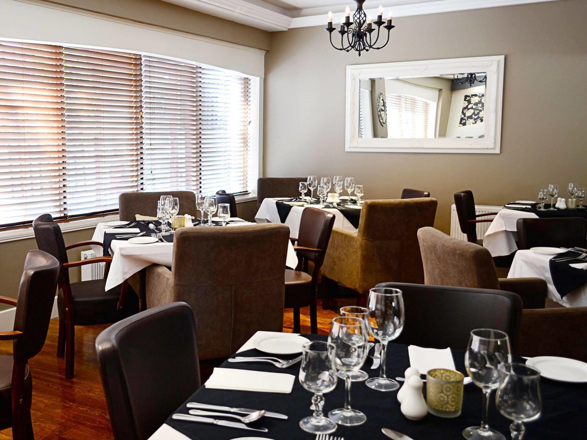 Cill Aodain Court Hotel Килтимах Екстериор снимка