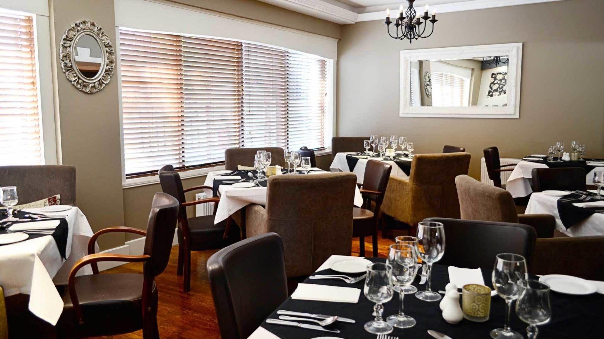 Cill Aodain Court Hotel Килтимах Екстериор снимка