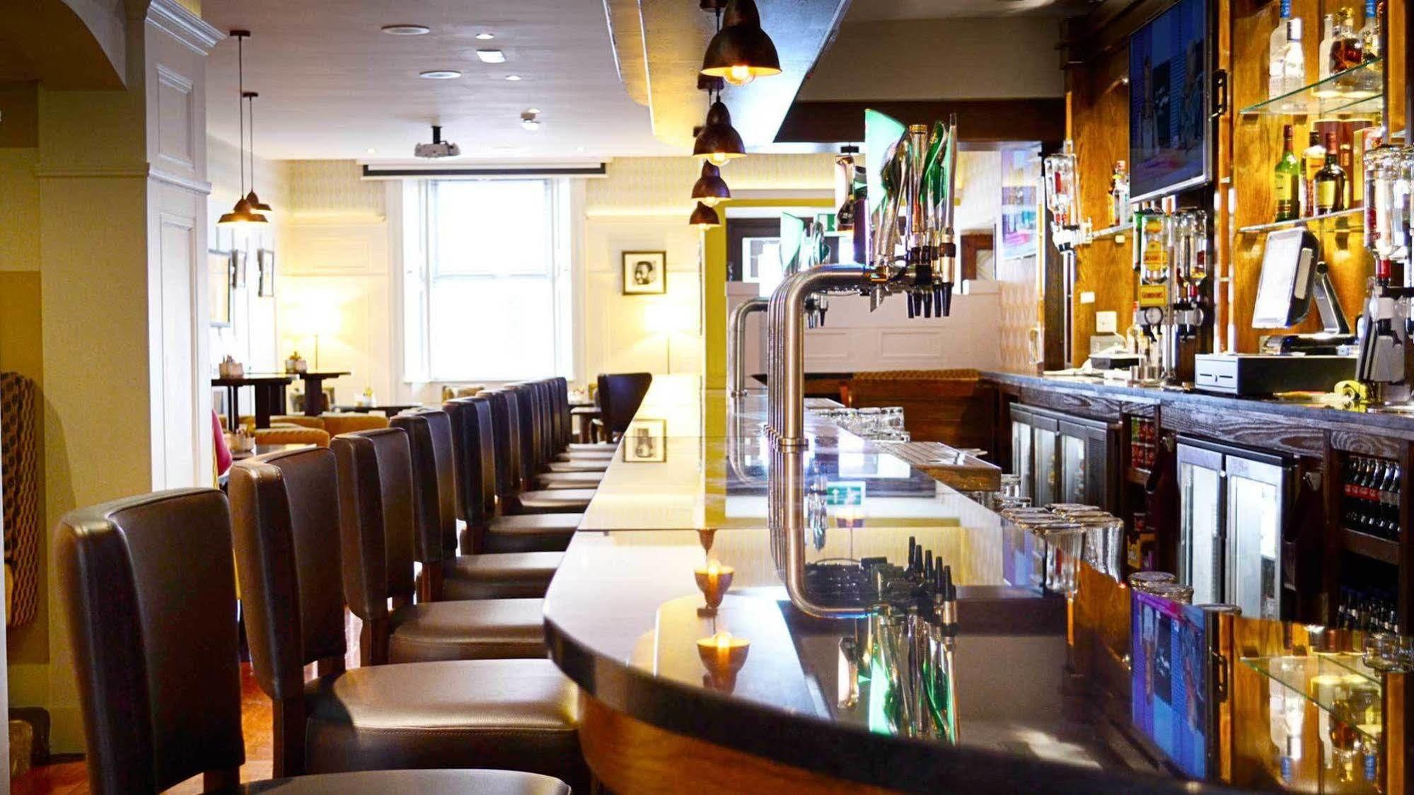 Cill Aodain Court Hotel Килтимах Екстериор снимка