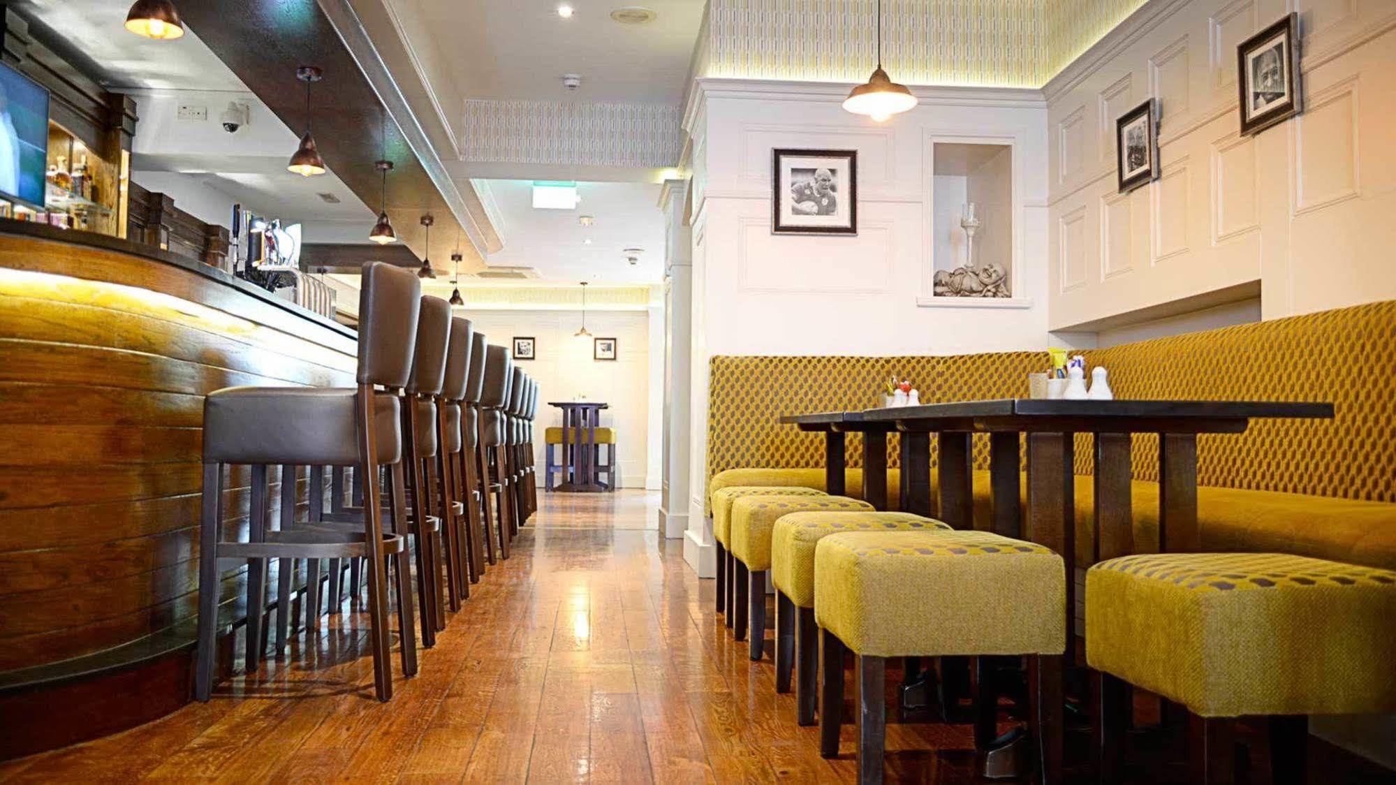 Cill Aodain Court Hotel Килтимах Екстериор снимка